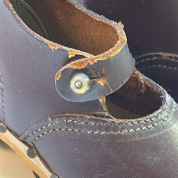 Antique 1930s Leather Wood Mother pearl button sz 3 Dutch baby clogs for display - Picture 7 of 11